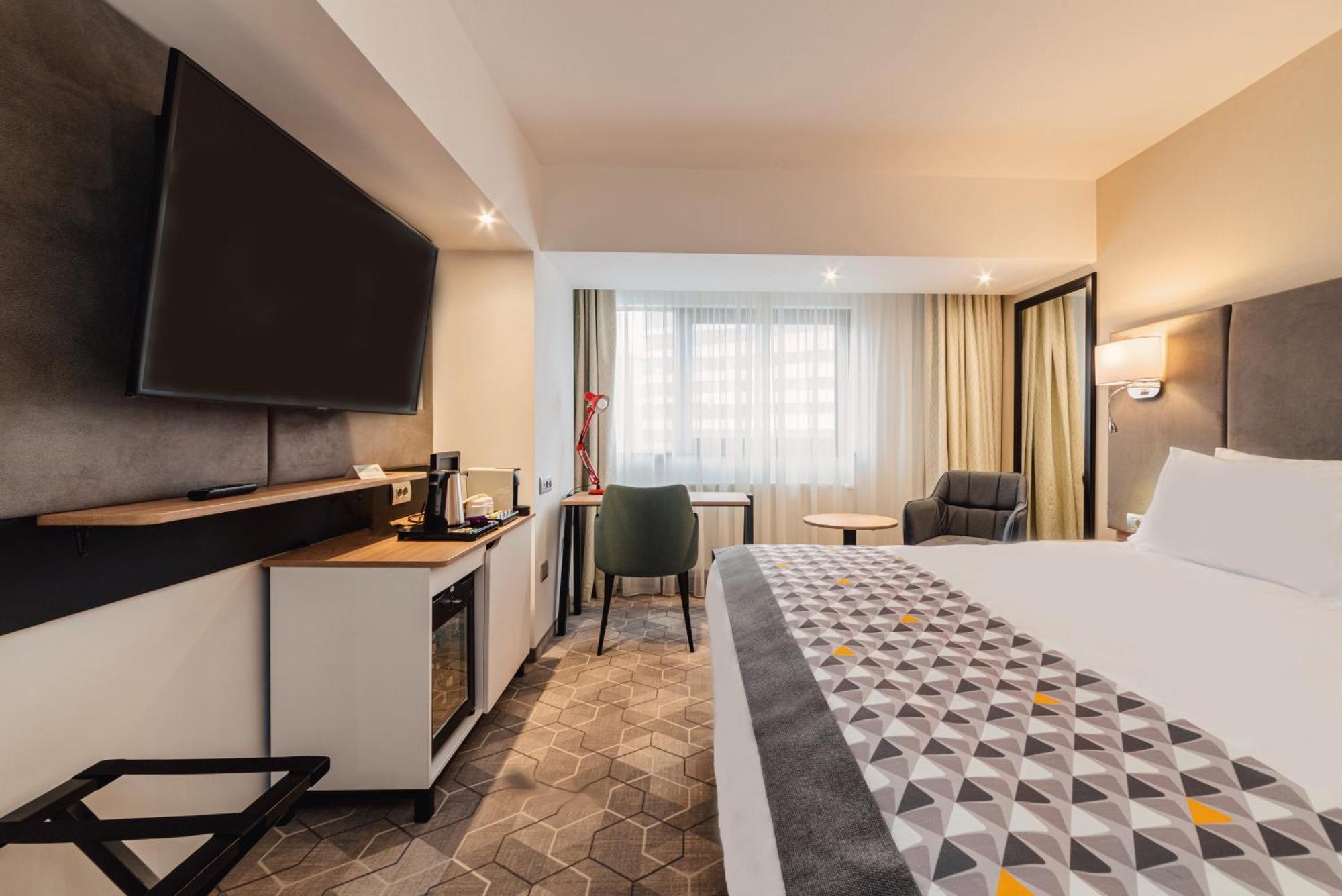 Standard King Room