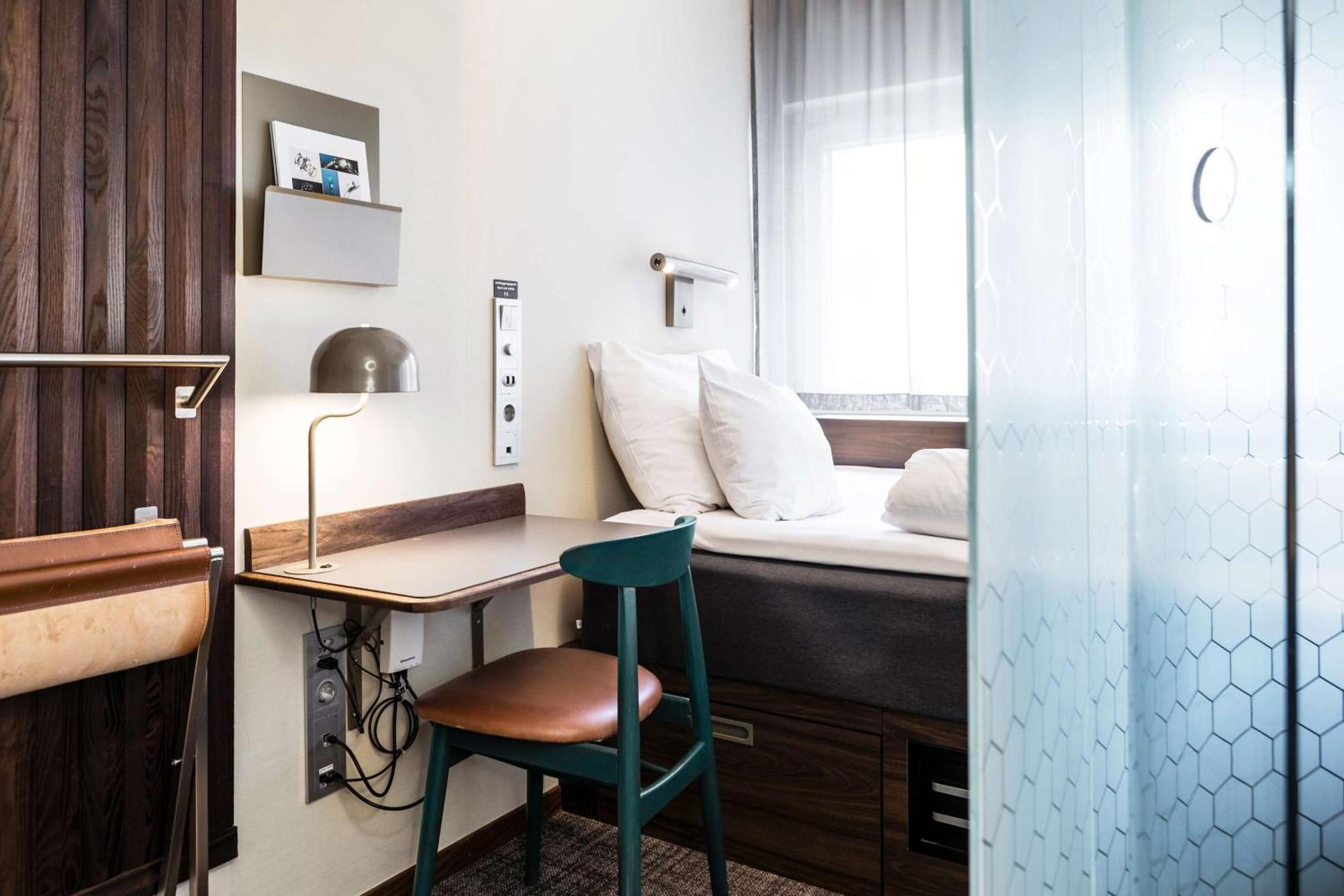 Small & Smart Single Windows