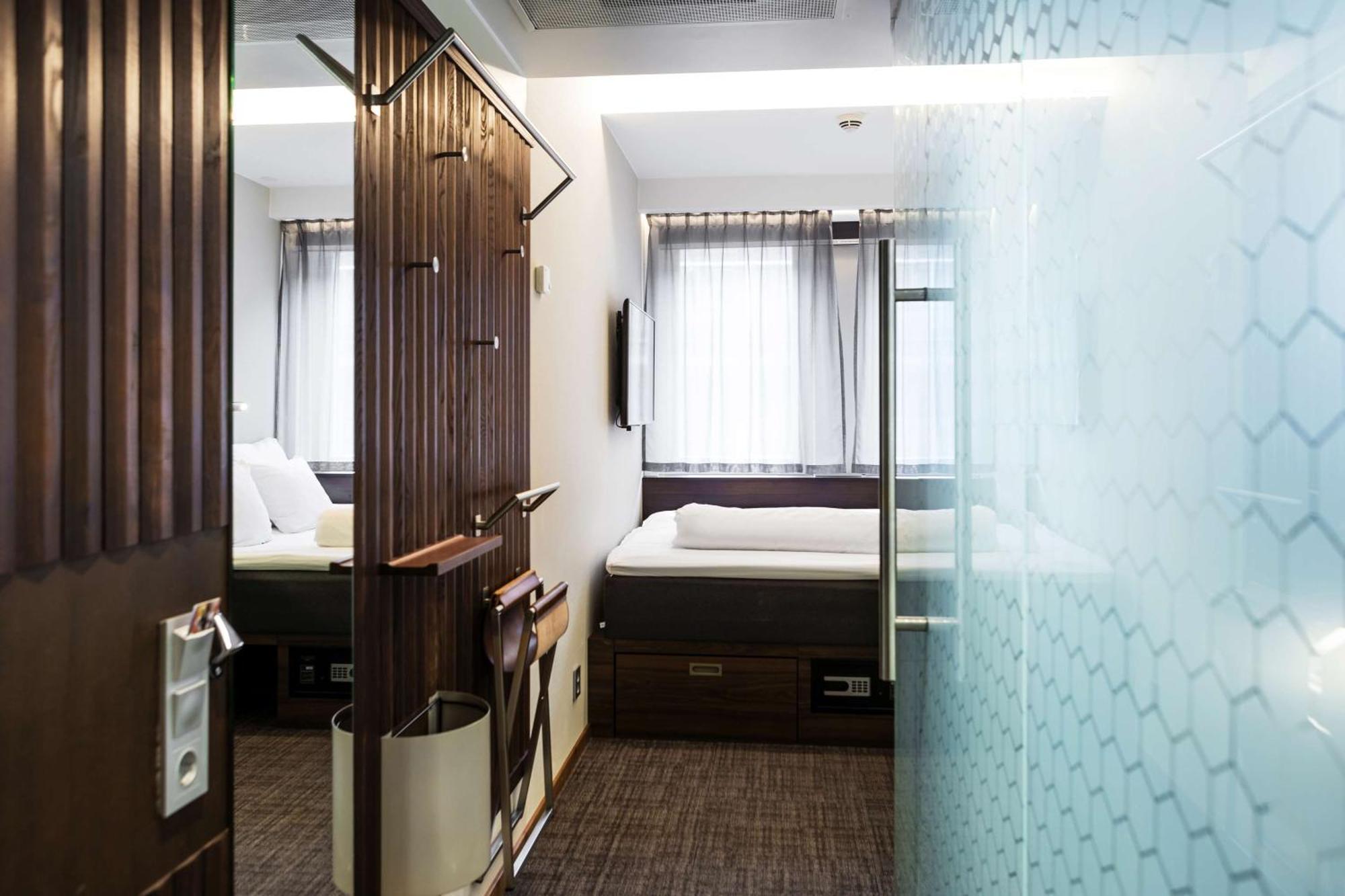 Small & Smart Double Windows
