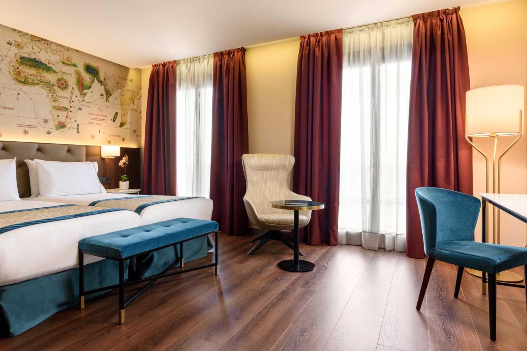 Deluxe Double or Twin Room
