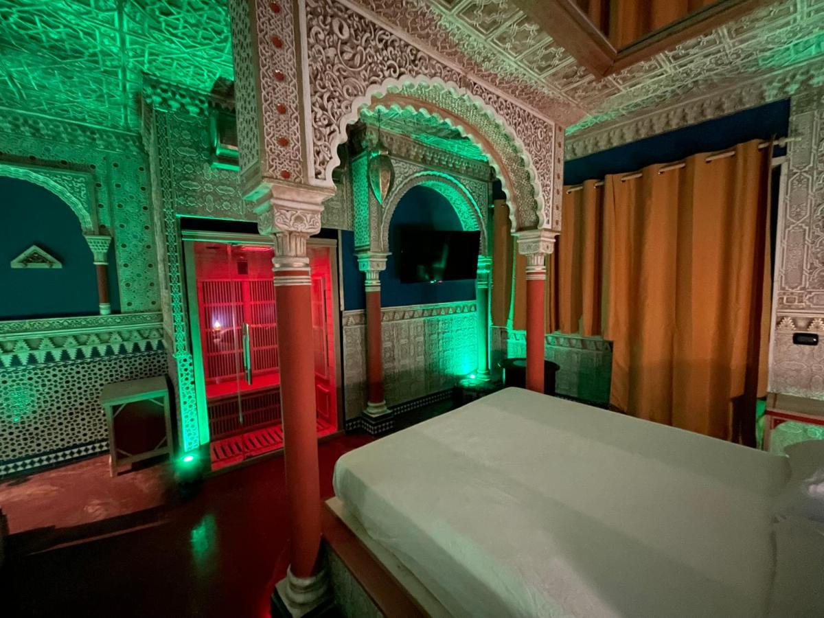 Queen Room Spa Bath
