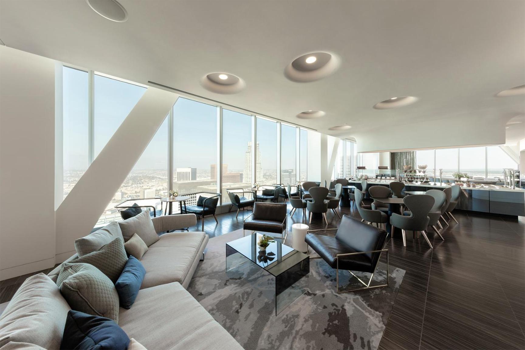 Suite con una camera da letto, vista sulla città e accesso al Club Lounge
