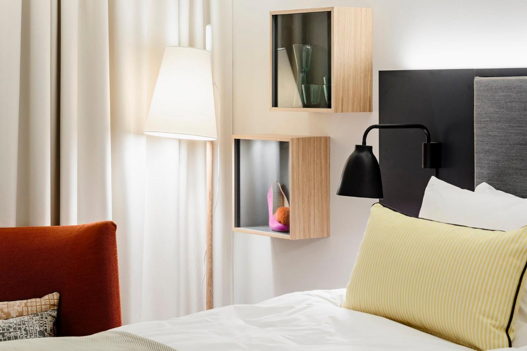 Double Room Mobility Accessible Roll Shower