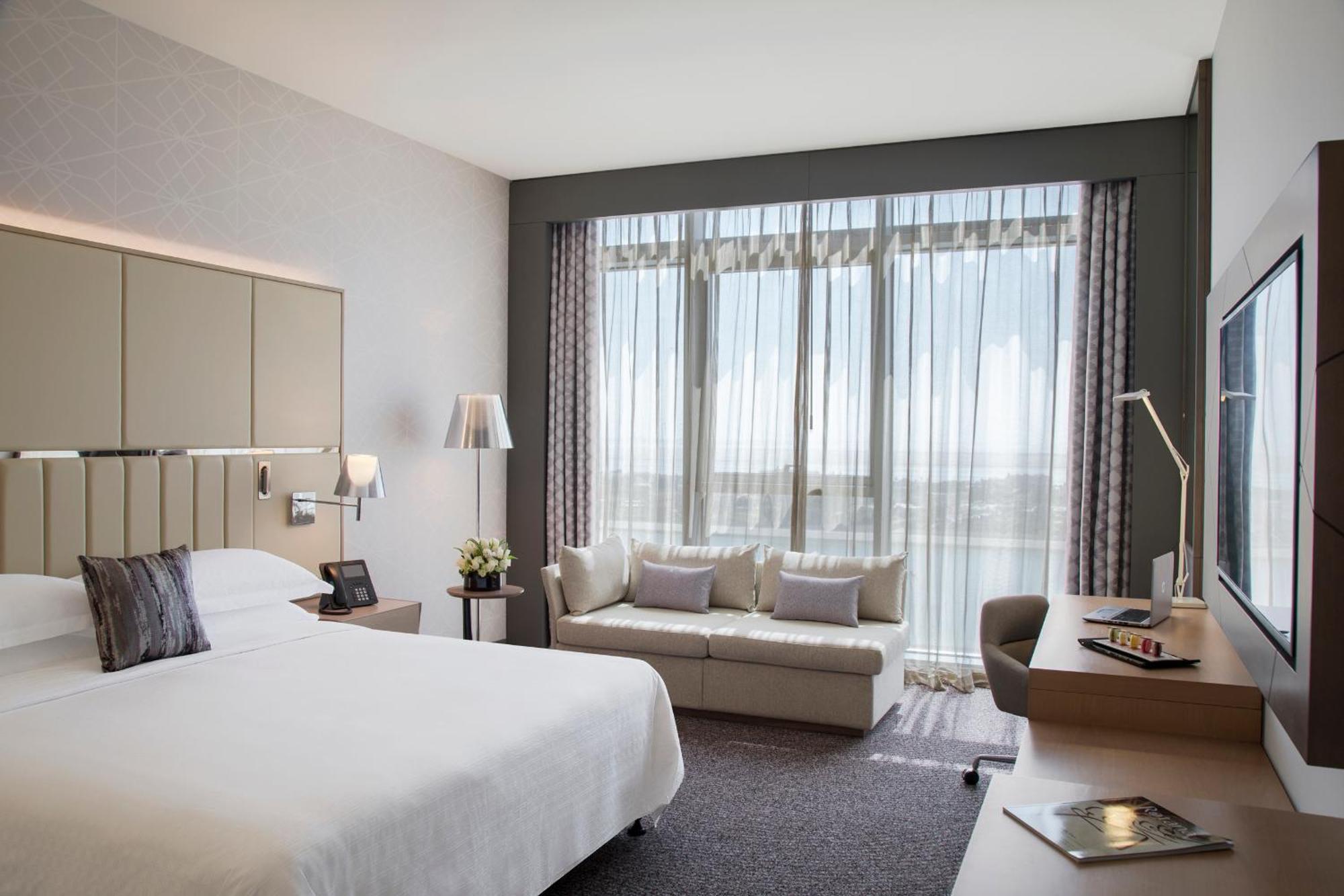 High Floor Room King Bed