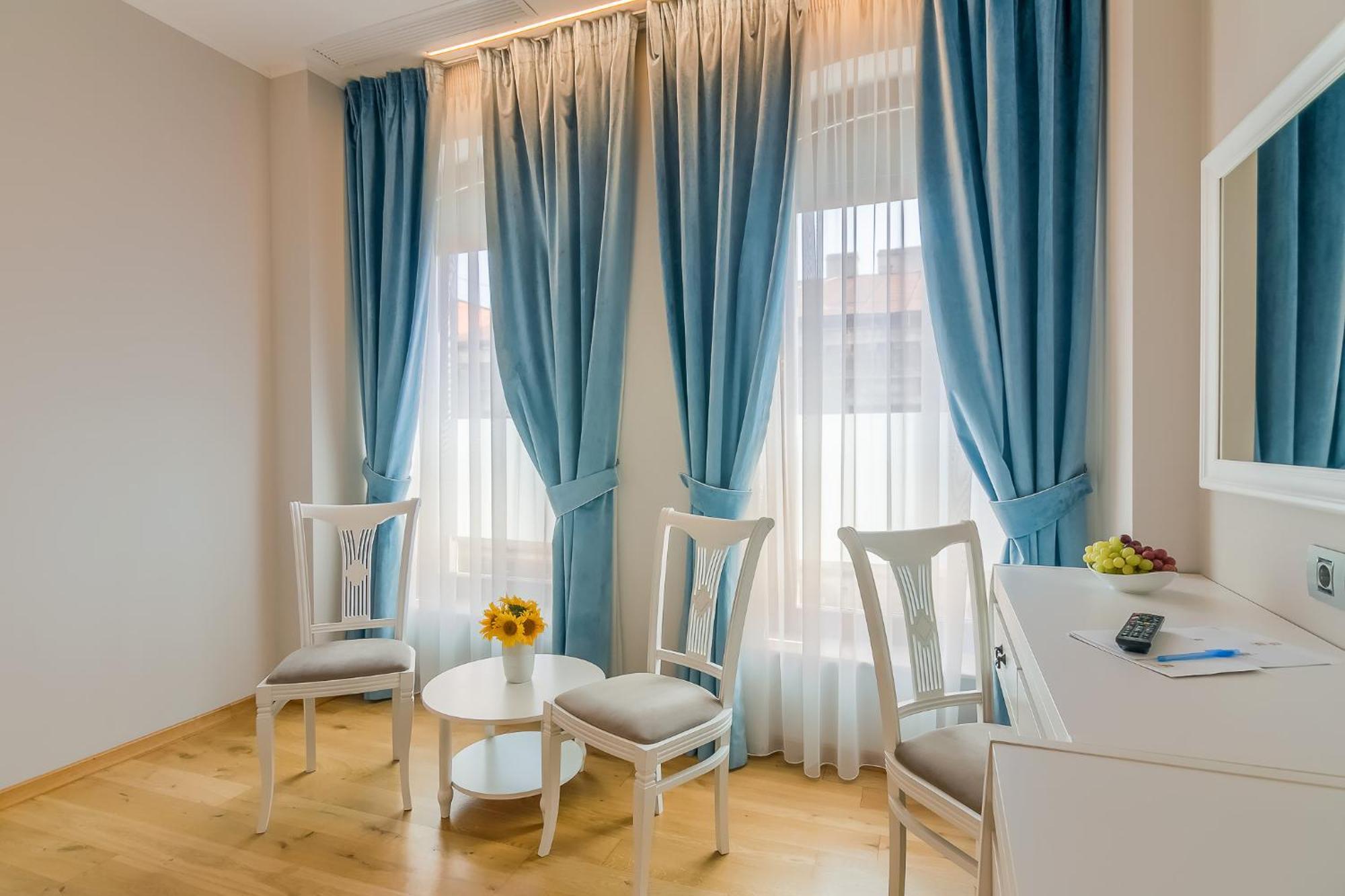Deluxe Superior Room