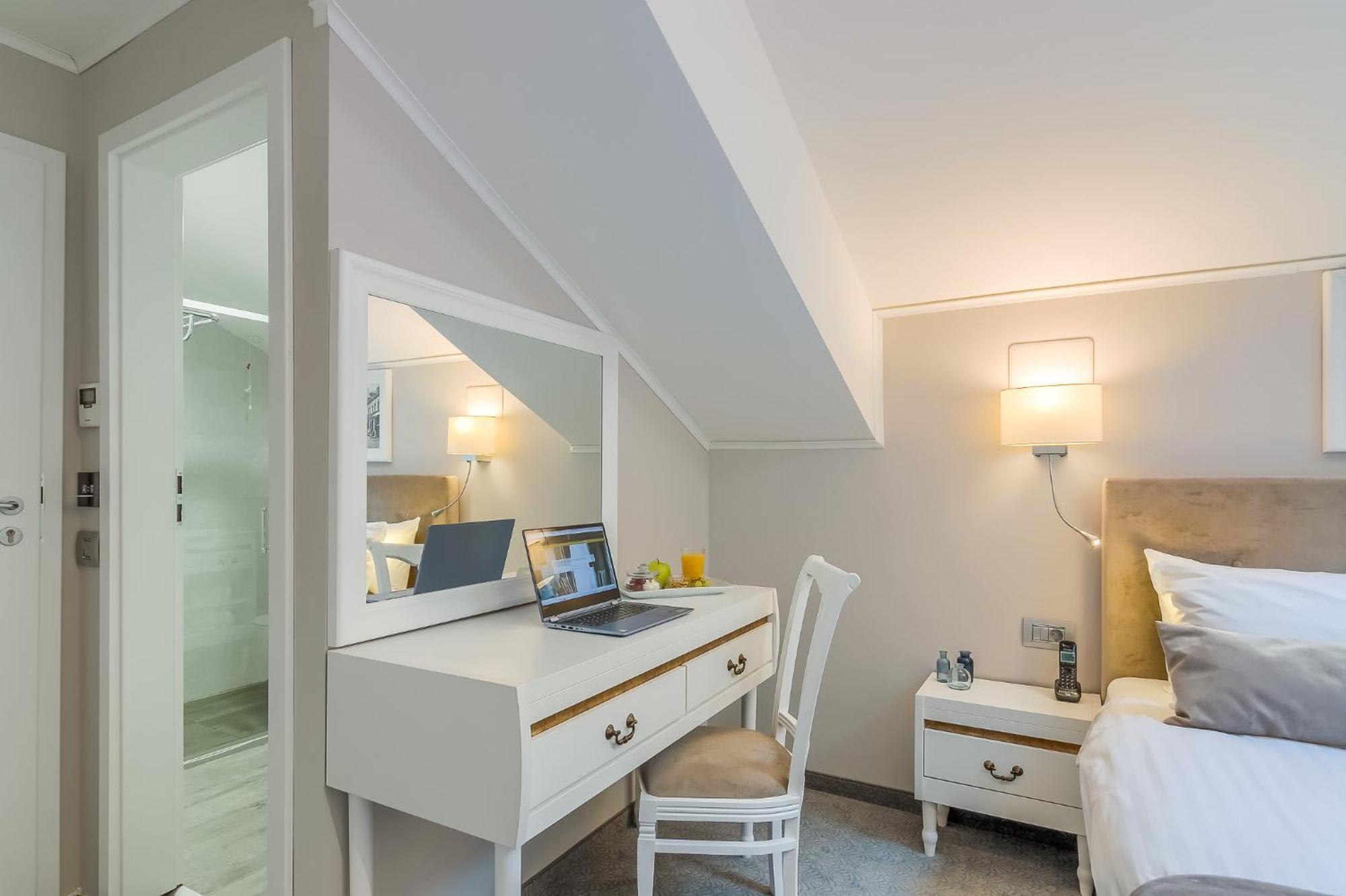 Attic Deluxe Double Room Window Ceiling