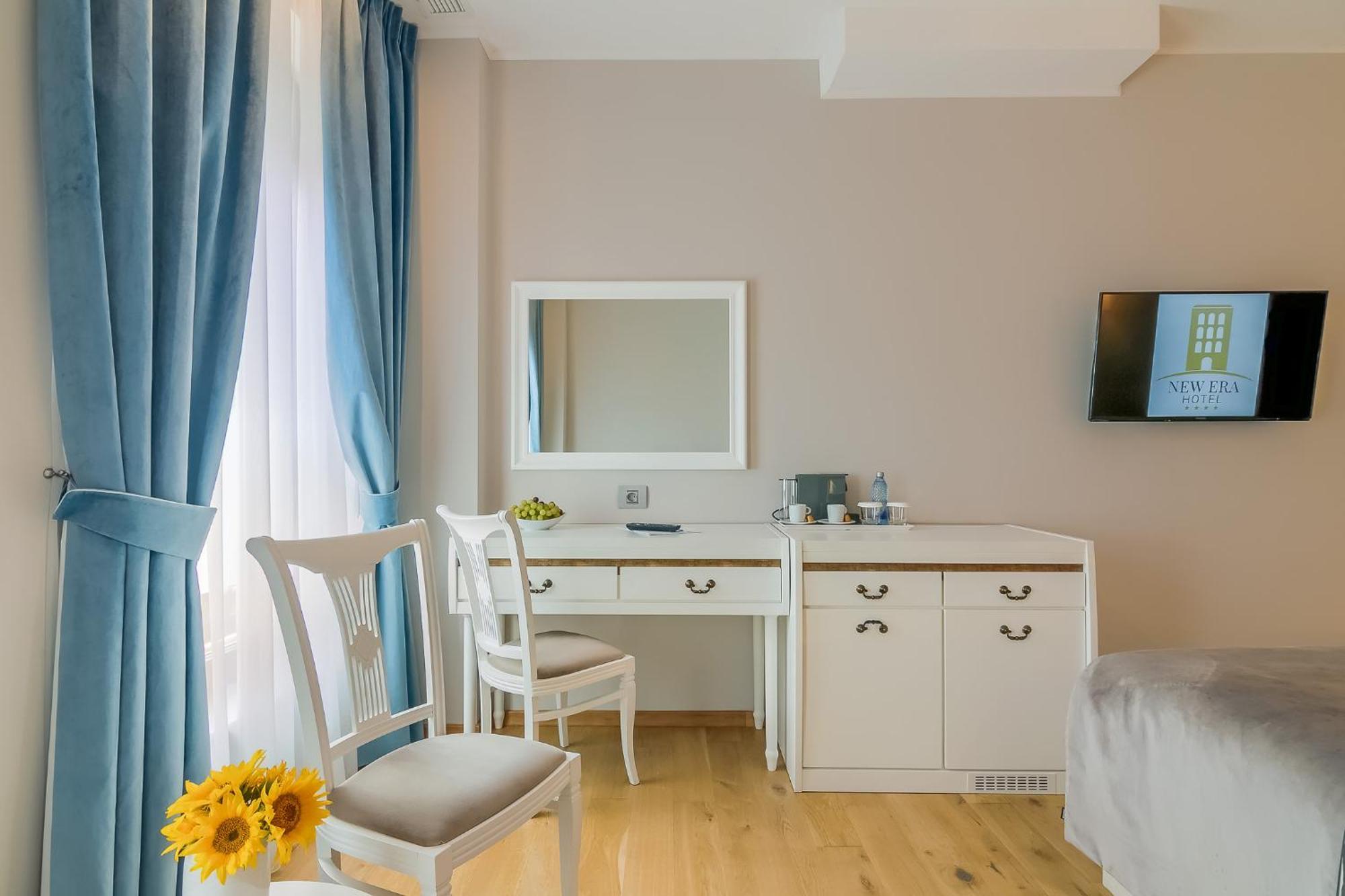 Deluxe Superior Room