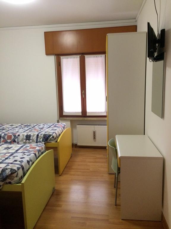 Camera Doppia con Letti Singoli con Bagno Privato