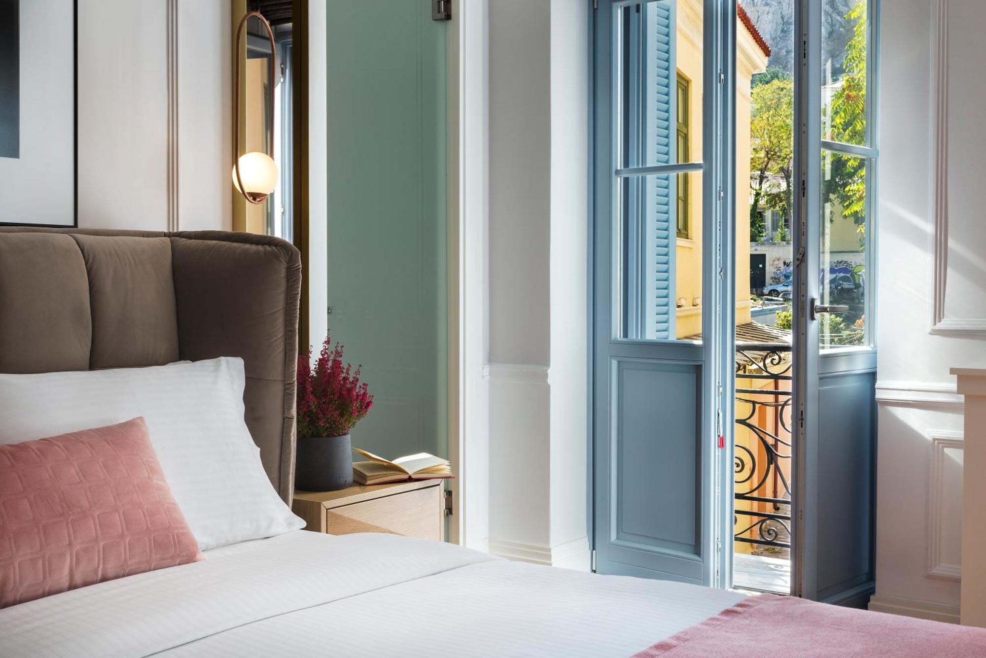 Suite Elegante con Vista Acropoli Parziale