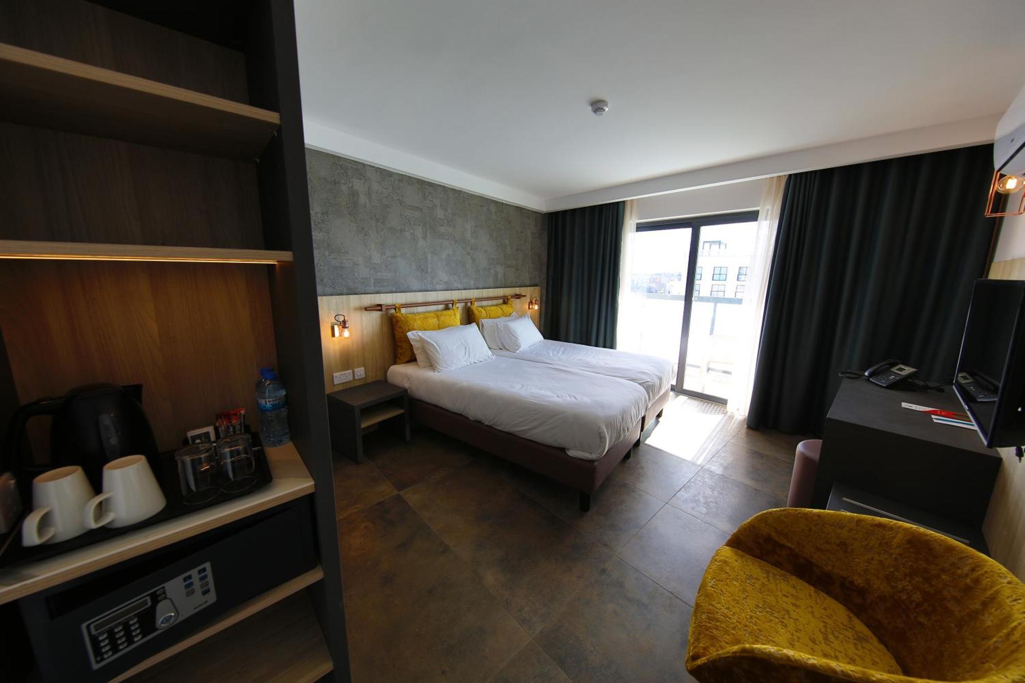 Deluxe Double or Twin Room Balcony