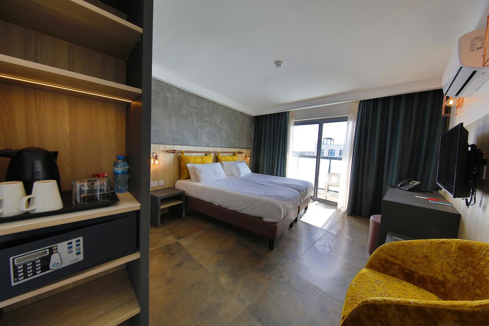 Deluxe Double or Twin Room Balcony