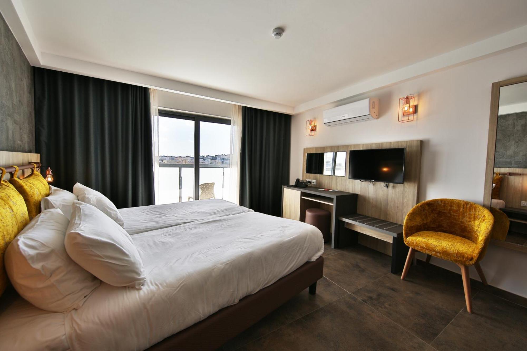 Deluxe Double or Twin Room Balcony