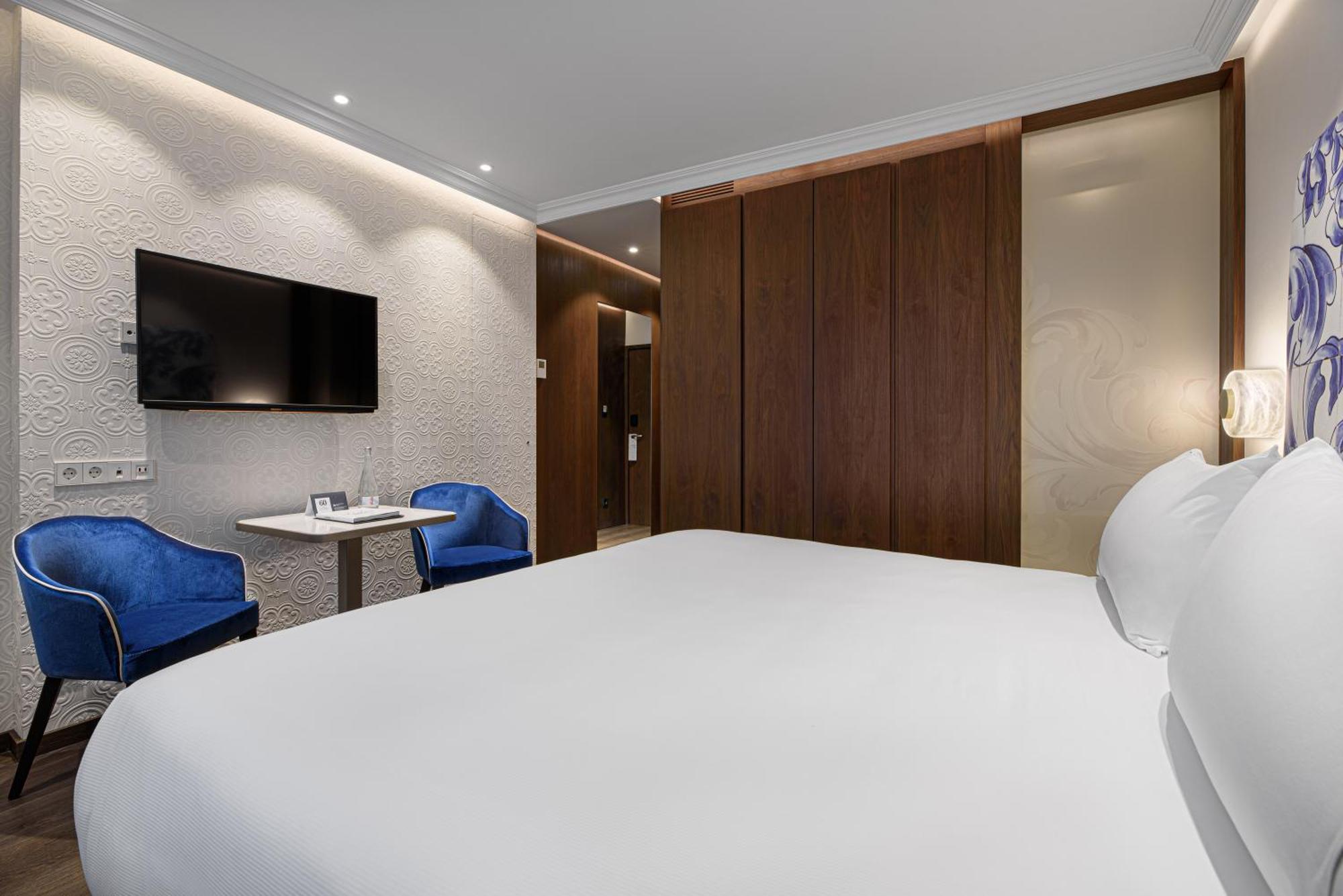 Deluxe Double or Twin Room River View