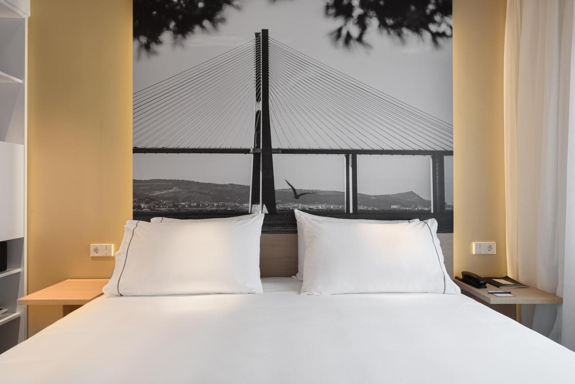 Deluxe Double or Twin Room River View