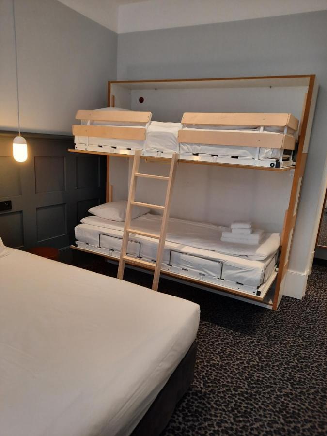 Family Room One Queen Bed One Bunk Bed Non-Smoking