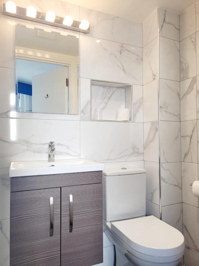 Double Room,1295548417:JPEG