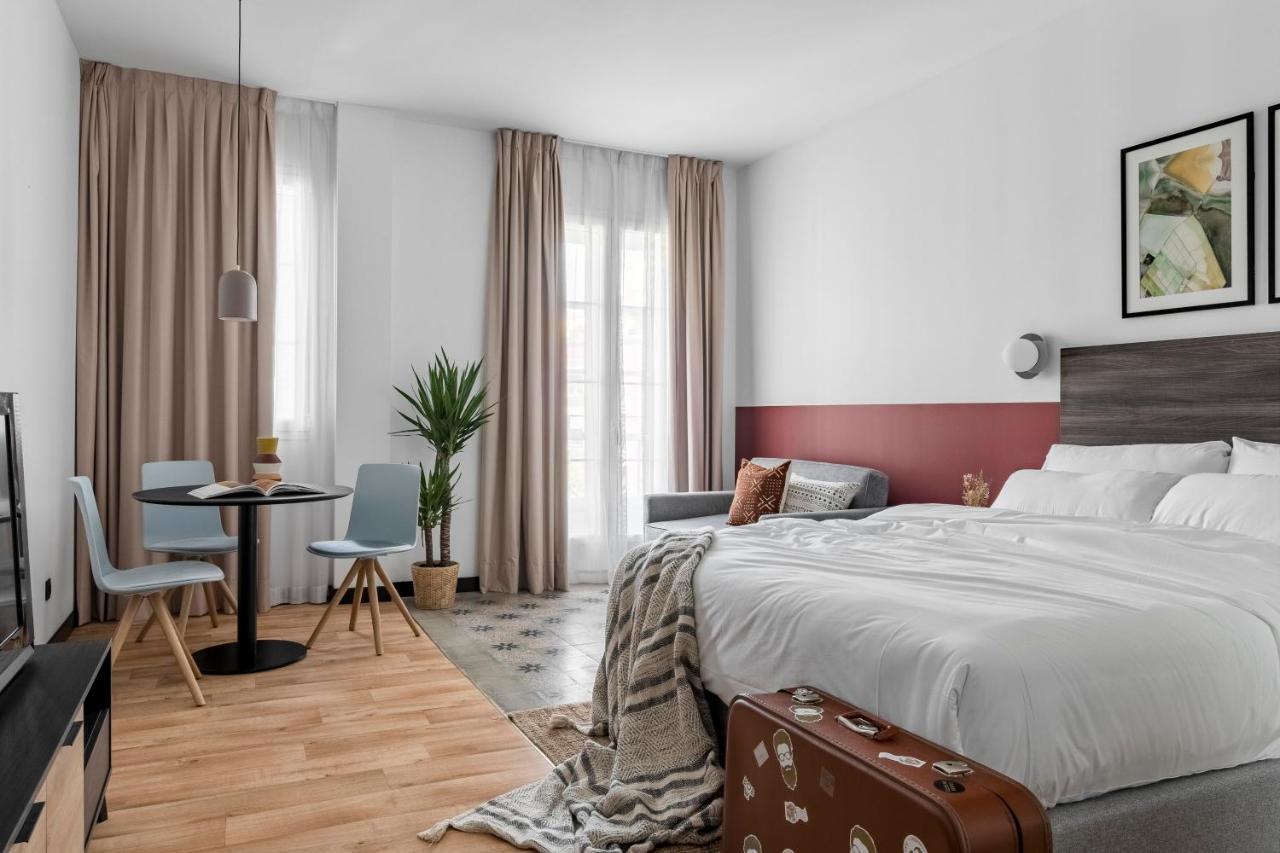 Studio Originale con Cucina