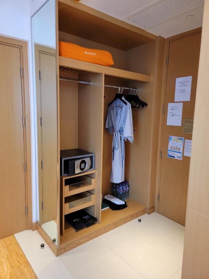 Premium King Room Disability Access