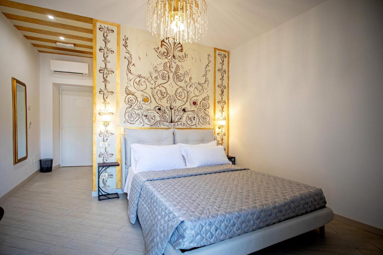 Double Room,1311390883:JPEG