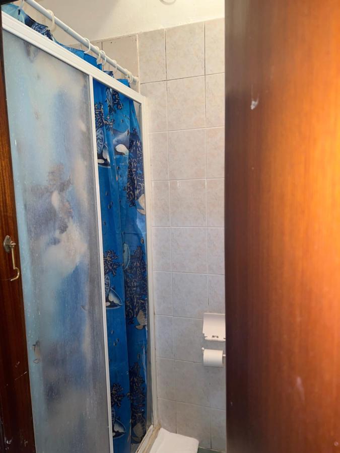 Camera Matrimoniale con Bagno in Comune
