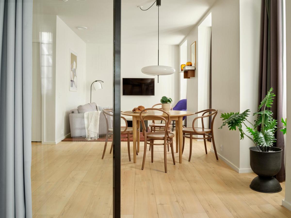 Superior One-Bedroom Apartment