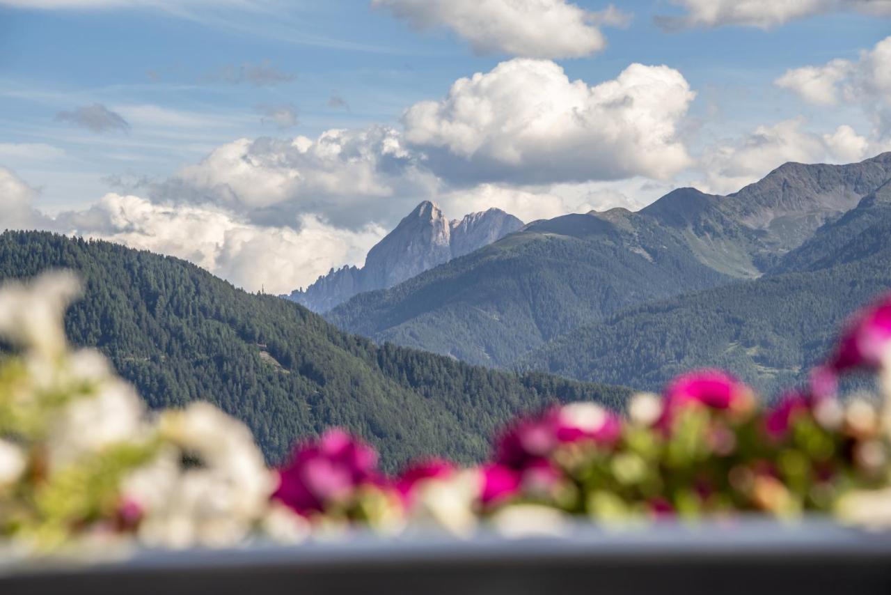 Camera Familiare con Vista Montagna