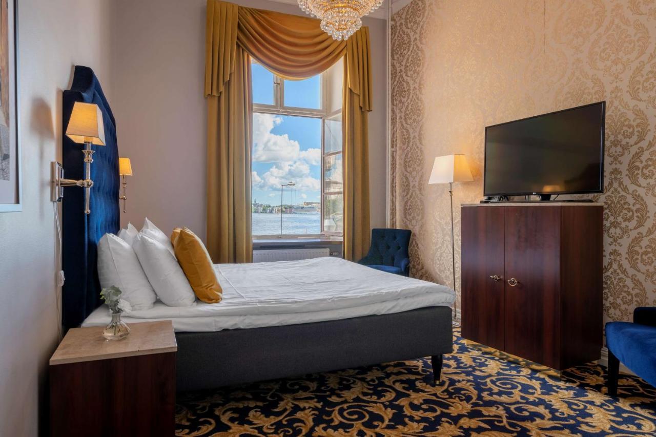 Standard King Room Sea View Non-Smoking