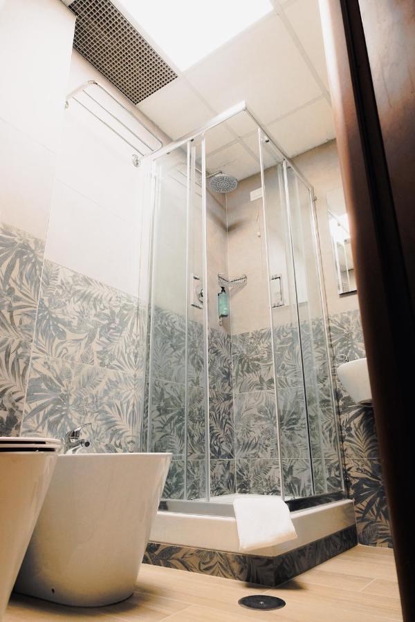 Camera Matrimoniale con Bagno Privato