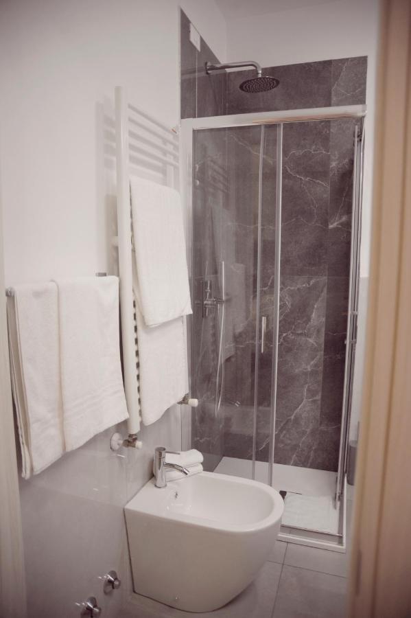 Camera Singola con Bagno Privato