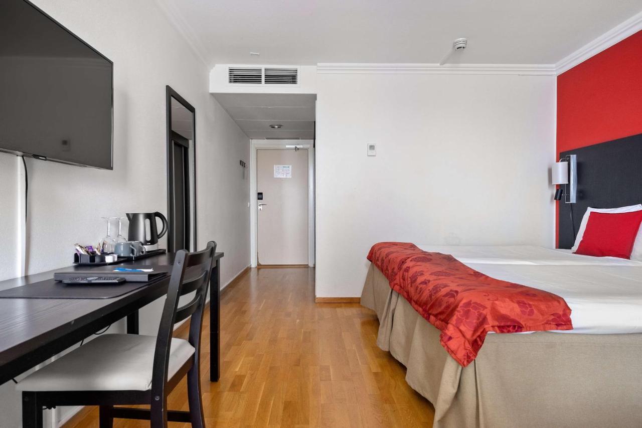Family Queen Room