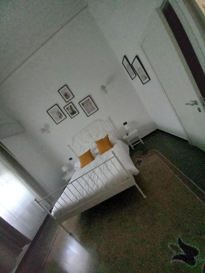 Camera Matrimoniale Deluxe (2 Adulti + 1 Bambino)