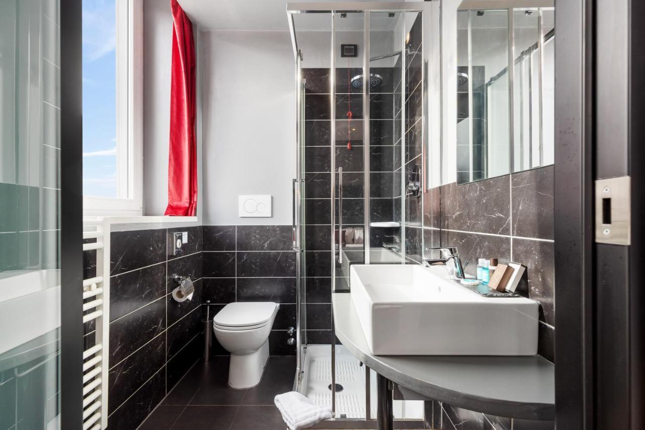 Standard Double Room,1319920195:JPEG