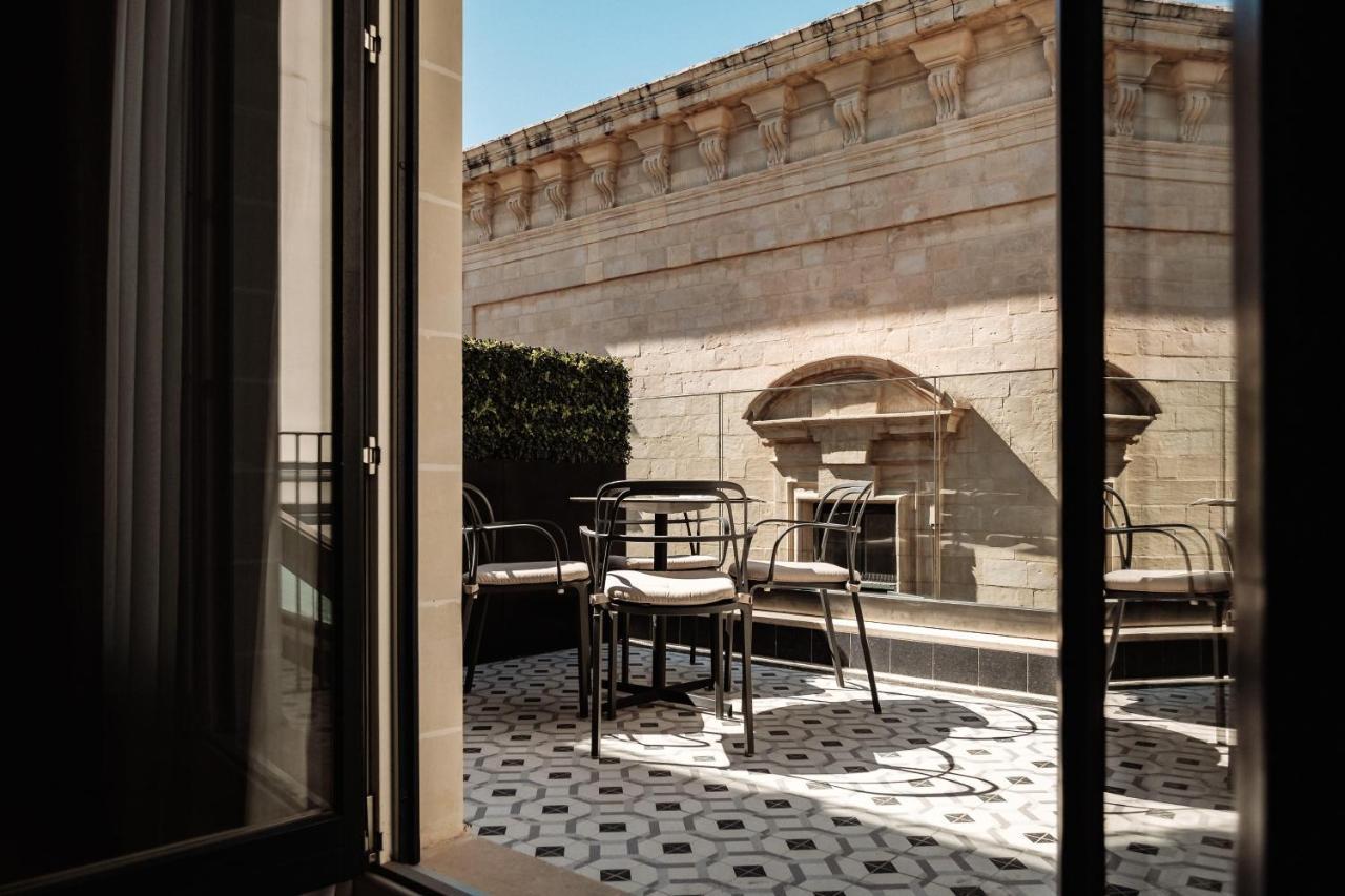 Deluxe Suite Terrace