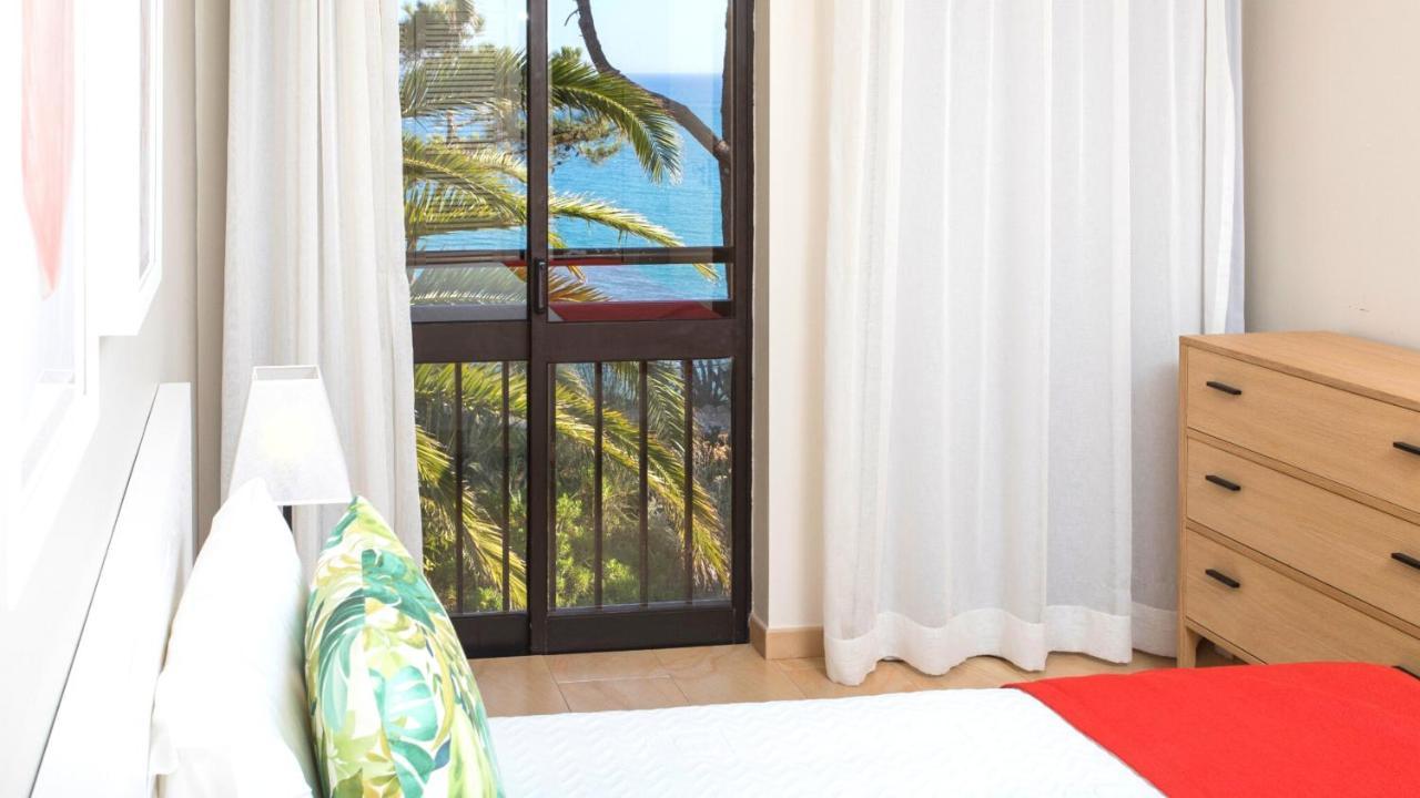 One-Bedroom Apartment Sea View