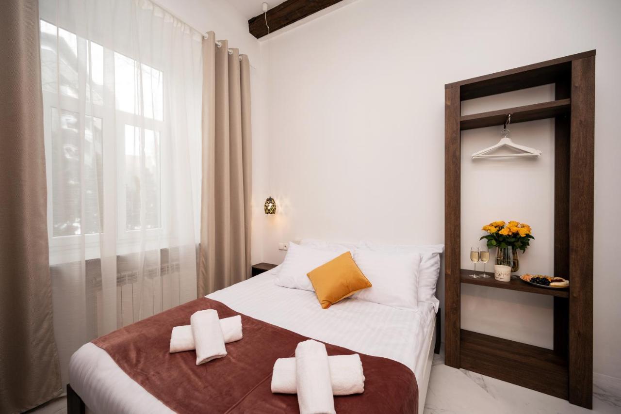 Deluxe Queen Room Two Queen Beds
