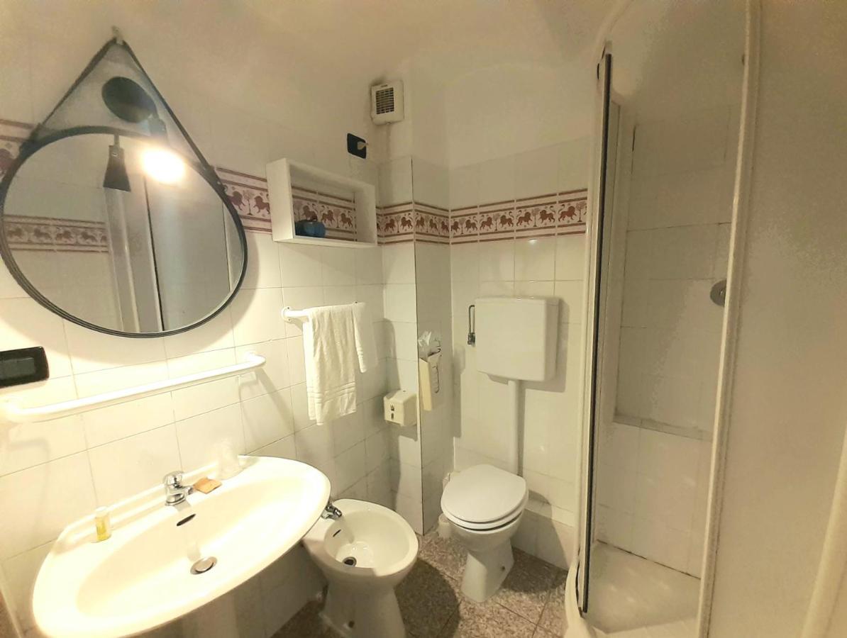 Standard Single Room,1338529340:JPEG