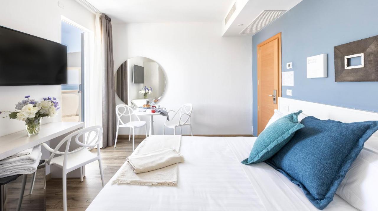 Double Room Terrace Sea View
