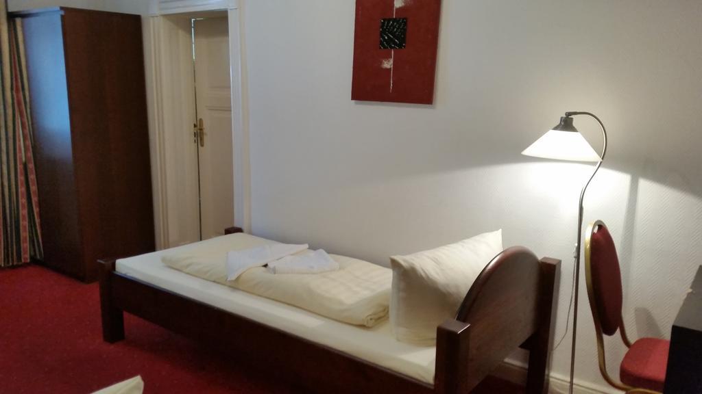 Camera Singola con Bagno in Comune