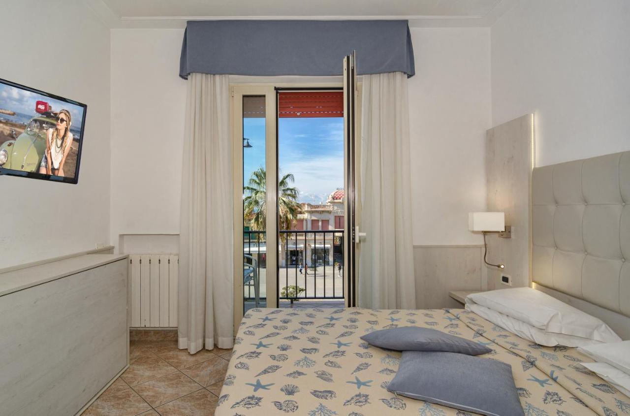 Double or Twin Room Balcony Sea View