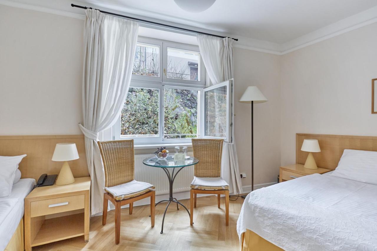 Economy Twin Room