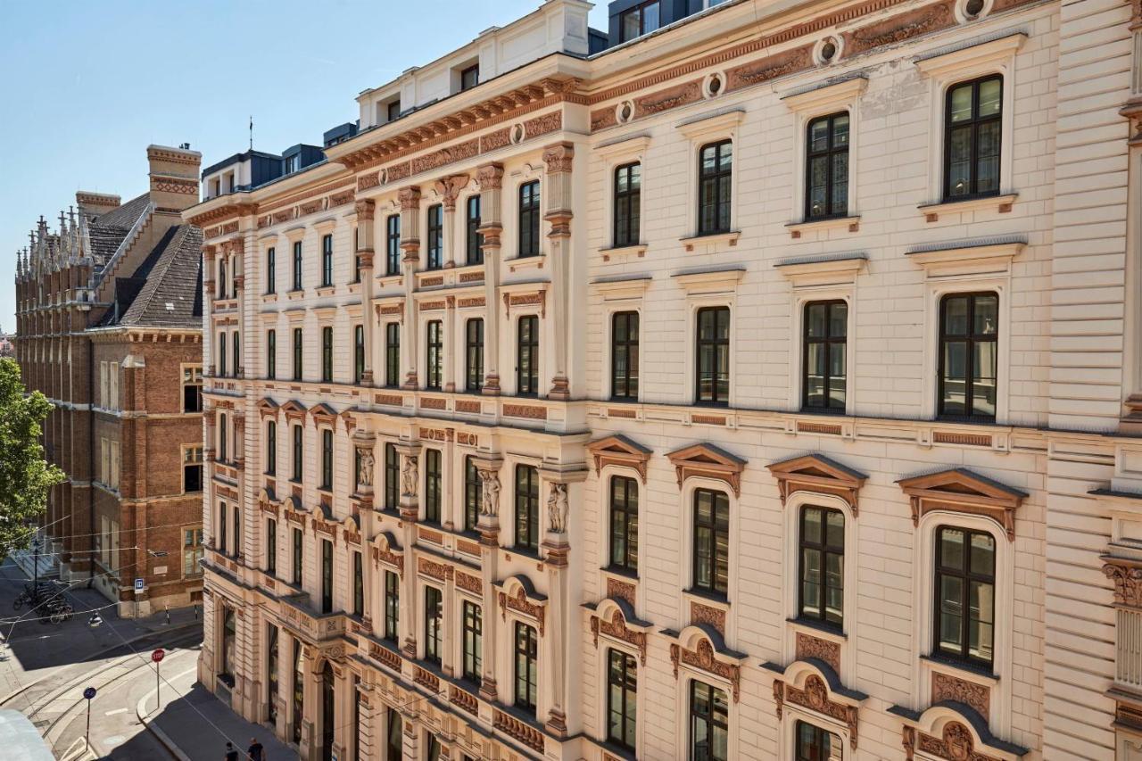Suite Presidenziale con Vista Città e Accesso Club Lounge
