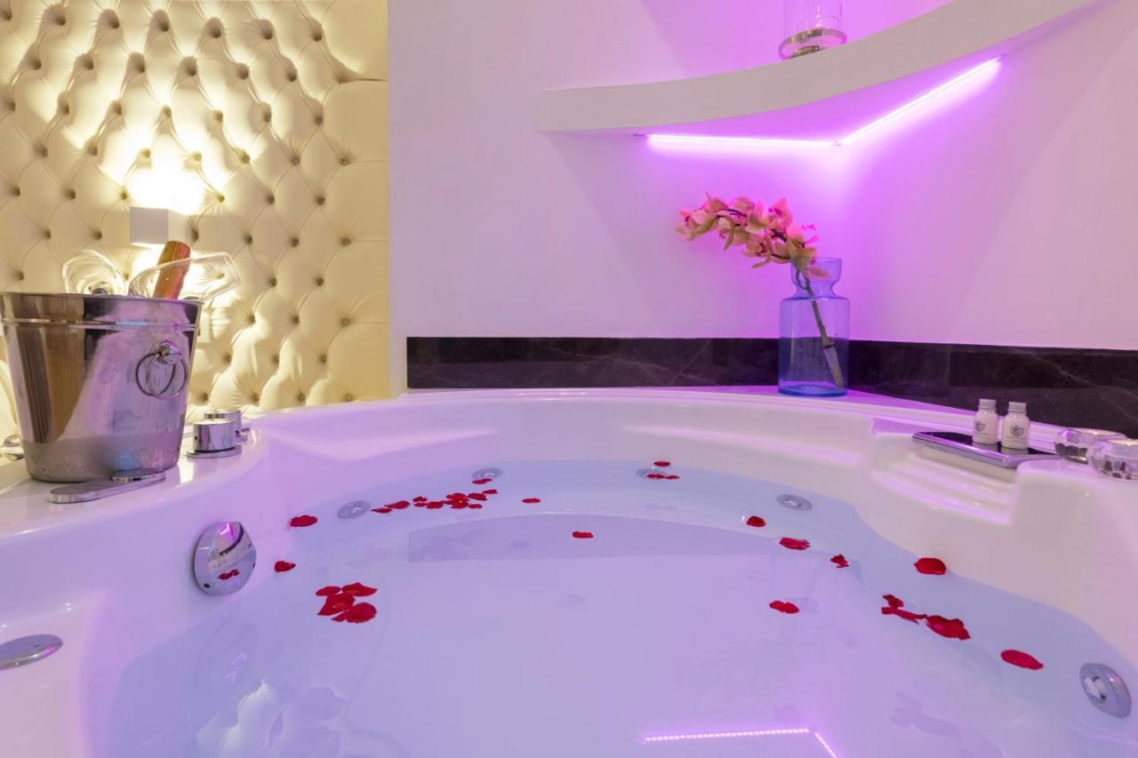 Junior Suite jacuzzi
