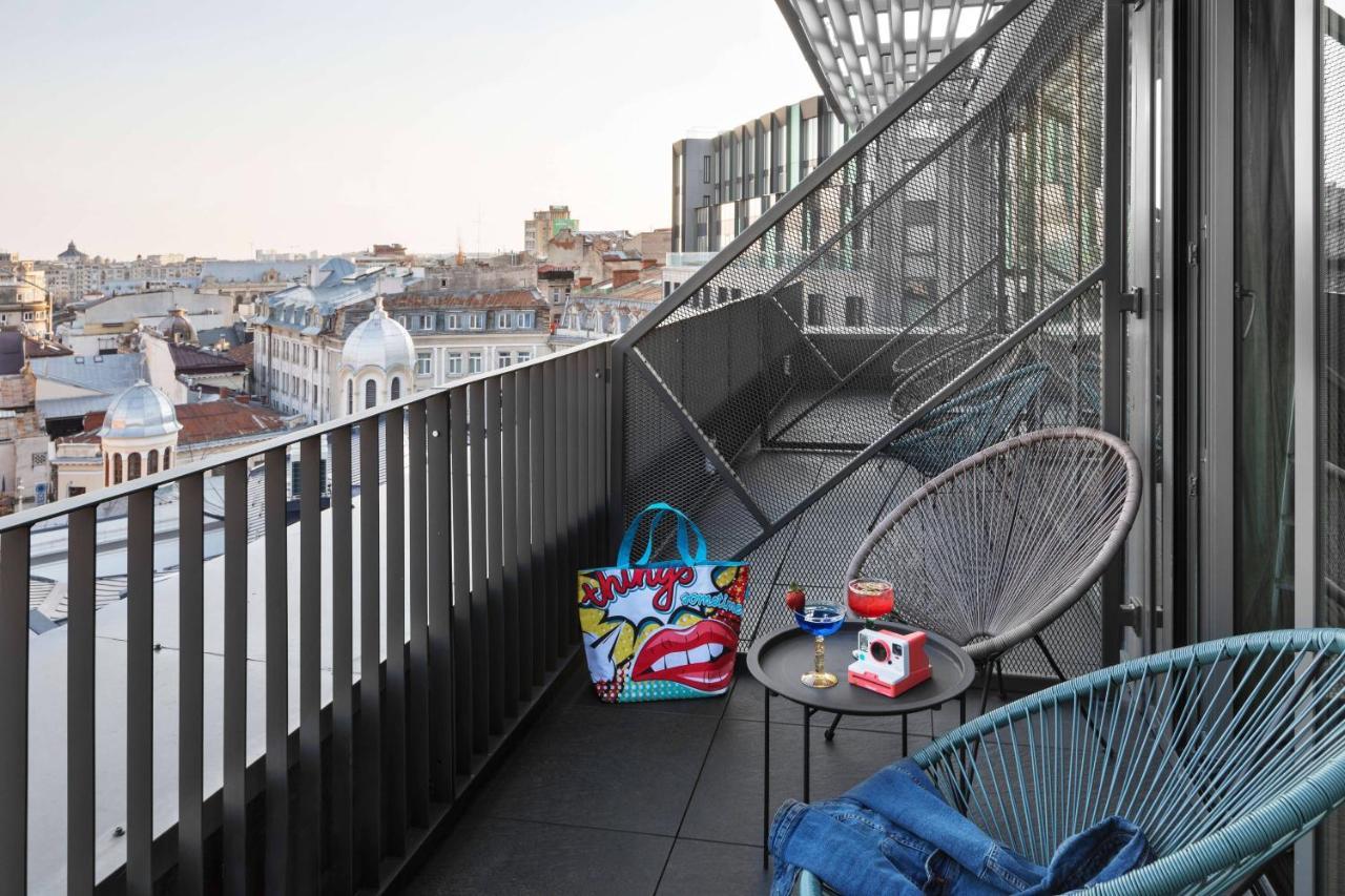 Superior Queen Room Balcony Street View