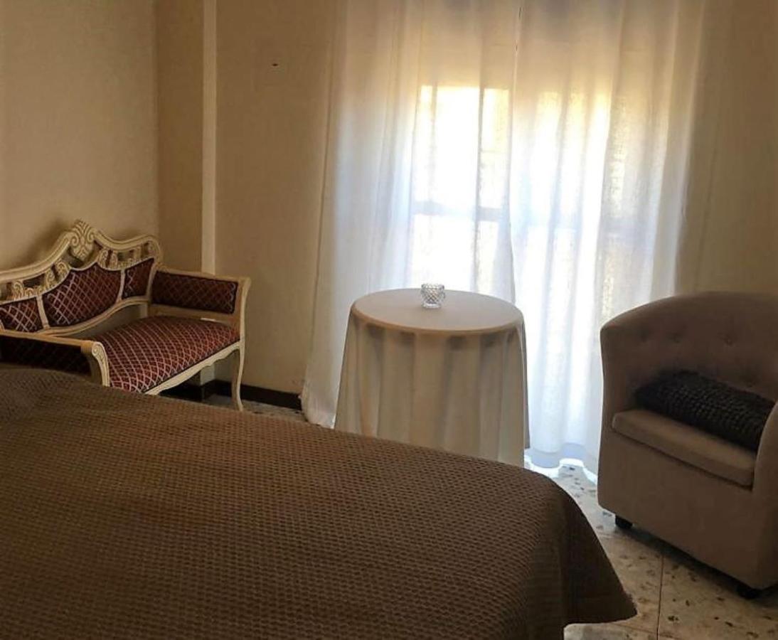 Deluxe Single Room,1364126129:JPEG