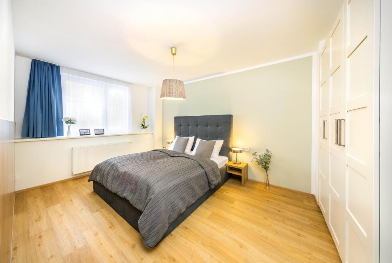 Suite con 2 Camere da Letto, Balcone e Aria Condizionata