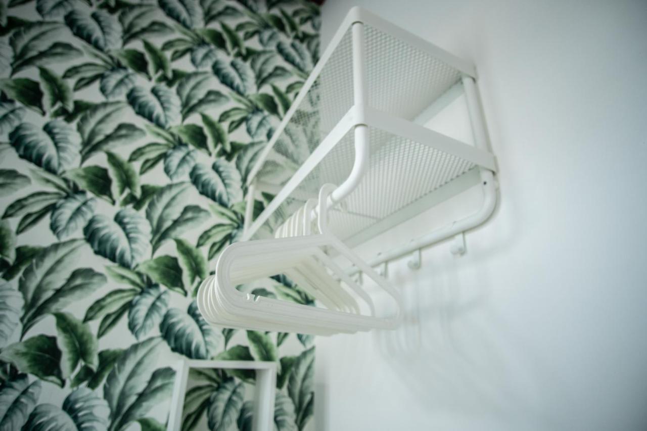 Small Double Room,1362448013:JPEG