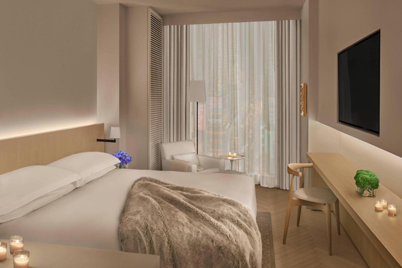 Camera Premier con Letto King-Size e Vista Times Square - Accesso Ipoudenti