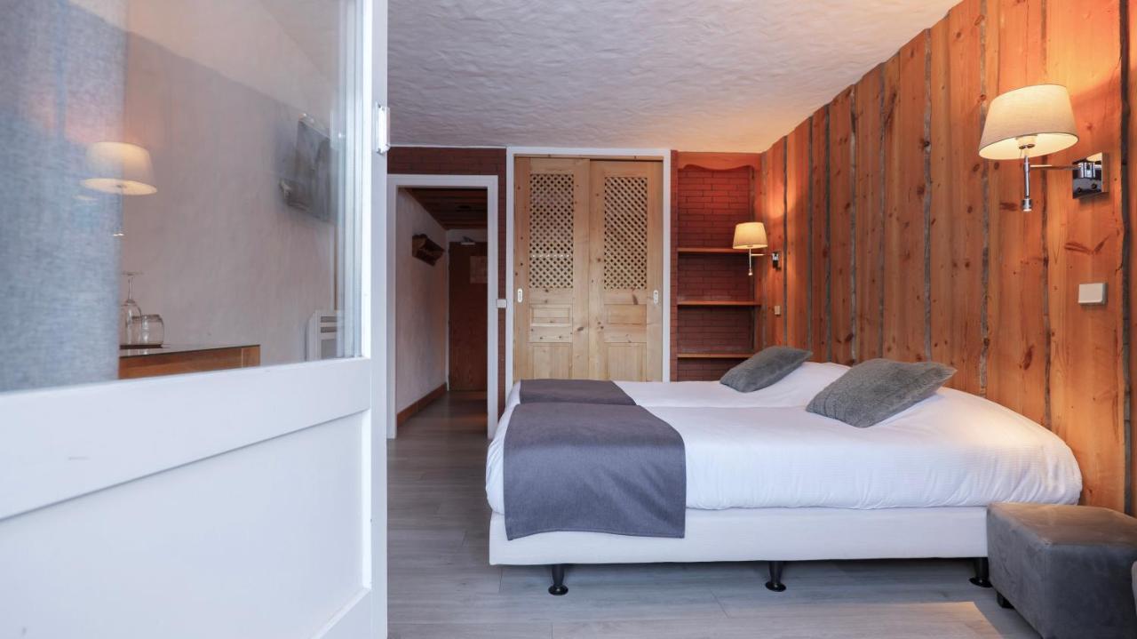Superior Twin Room Mont-Blanc View