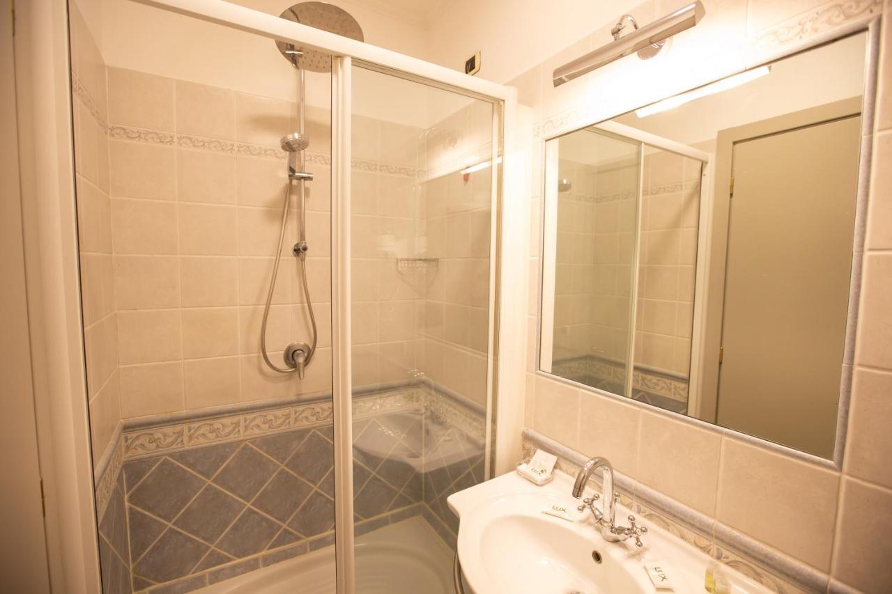 Double Room with Balcony,1367794730:JPEG