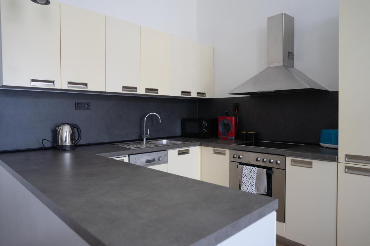 Appartamento con 2 Camere da Letto
